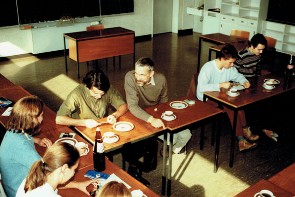 Kuchen essen im Deutsch-LK