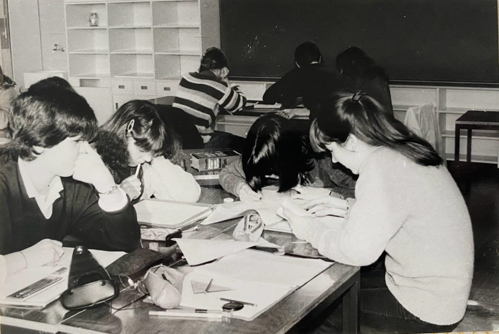 Rechts Suse Bertzbach, links daneben Annette Bulling