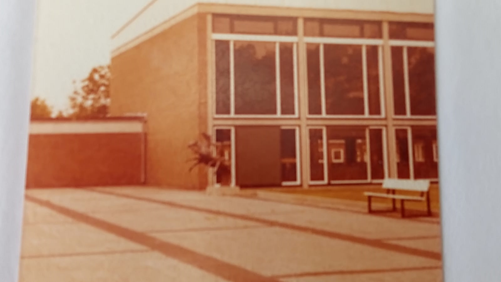Schulgebäude damals